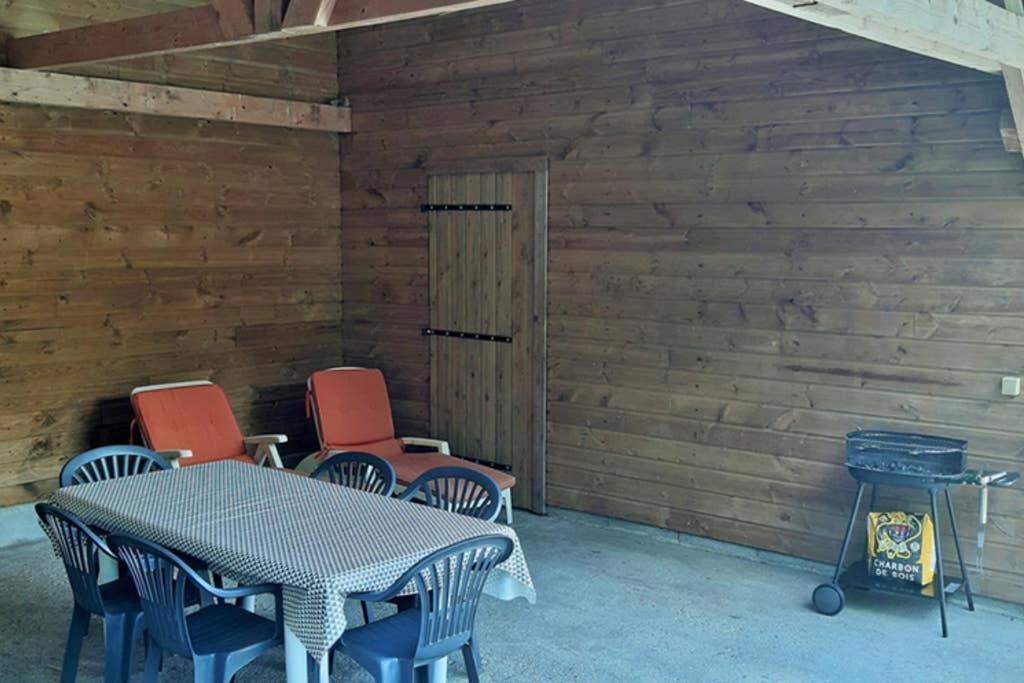 La Cabane Au Fond Du Jardin アルサック エクステリア 写真